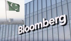 bloomberg pakistan default risk
