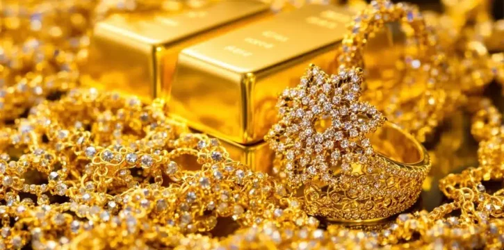 Gold rates in Pakistan drop by PKR 10,000 per tola in local bullion market